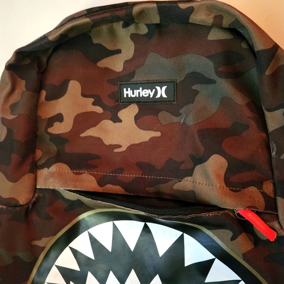 Hurley "Shark Bite" Camo Backpack - Picture 4 of 4